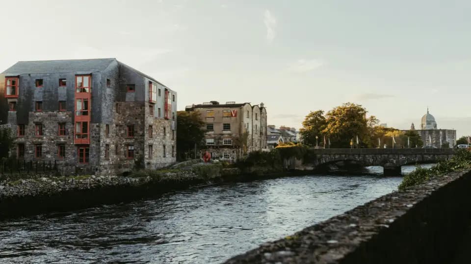 Why Indians Are Choosing to Migrate to Ireland in 2025