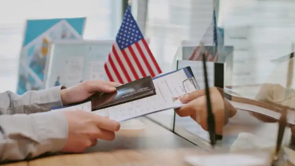 US Visa Bulletin December 2025 update illustration